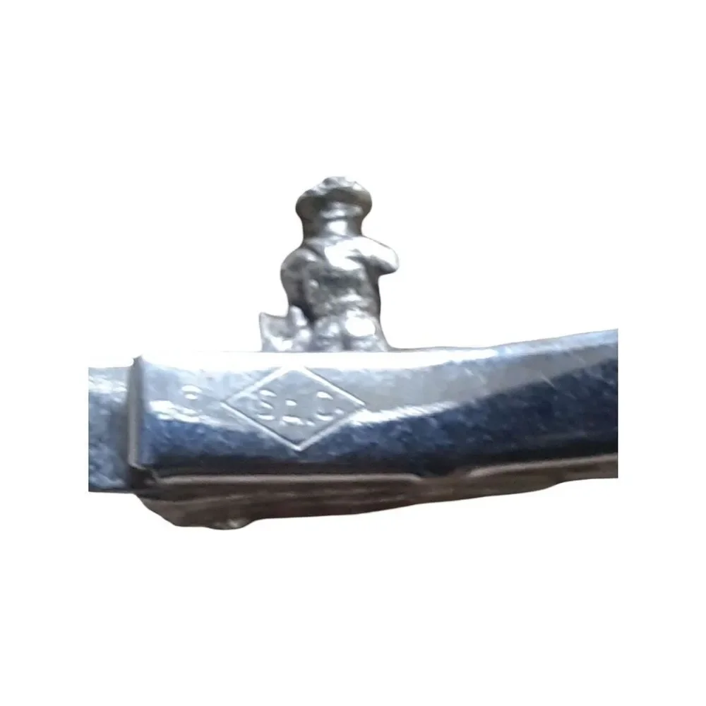 Silver Fisherman Tie Clip - Classic Men's Accessory